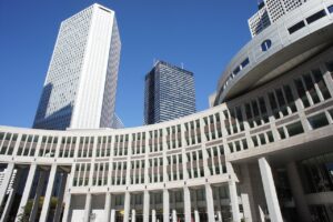 国家資格は通信と通学どっちで取得するのが効果的？